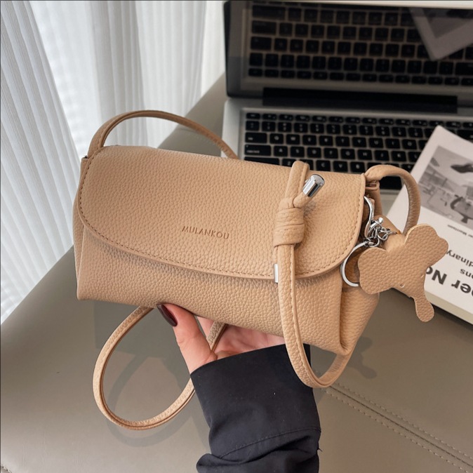 Fashionable and popular underarm bag 2025 new trendy bestseller women's bag, soft leather single-shoulder bag, high-quality niche crossbody bag full figure