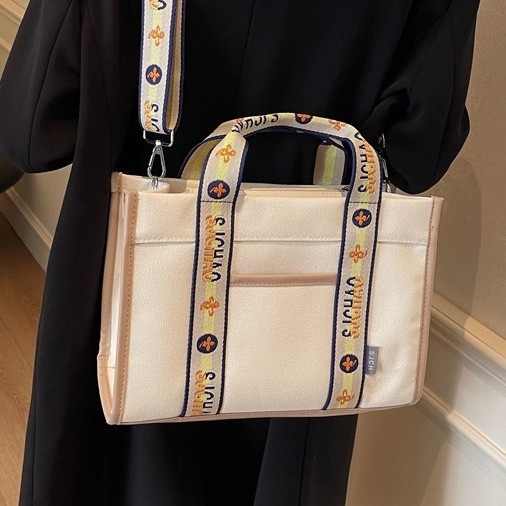Large-capacity, fashionable new tote bag, high-end quality underarm bag, class commuting bag, trendy embroidery casual commuting bag Specification drawing