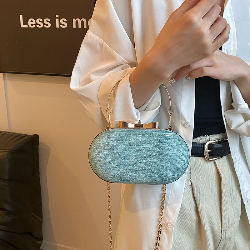 The 2024 new dinner bag is stylish, trendy, casual and fashionable. It's a unique chain single-shoulder crossbody bag for women full figure