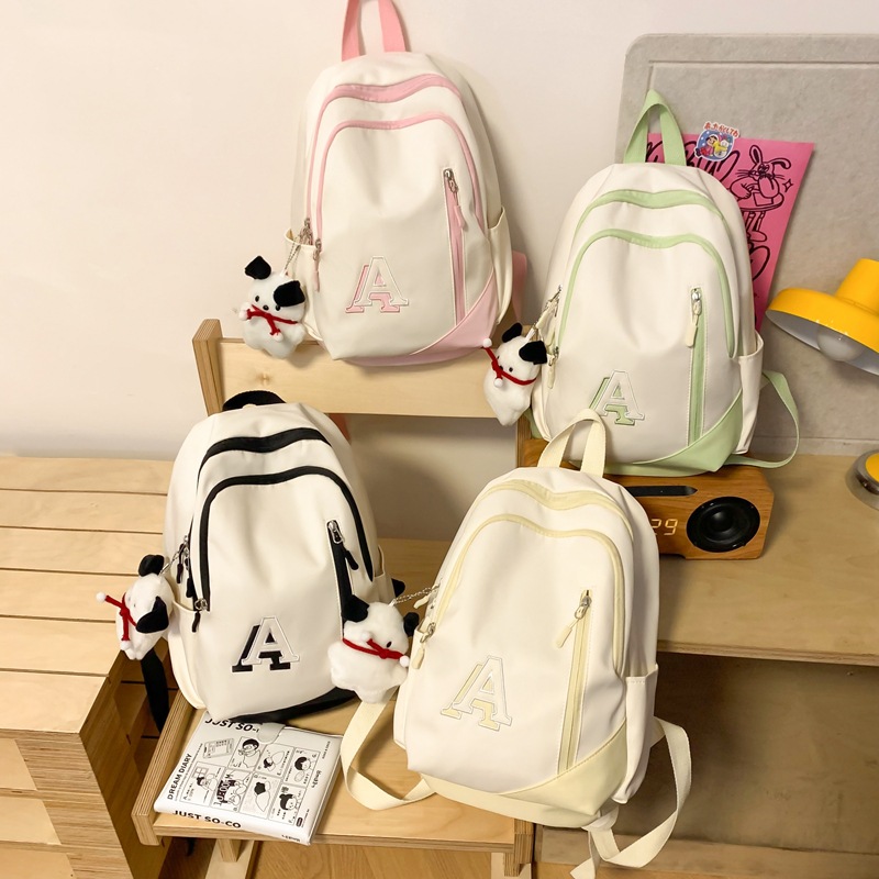 Cross-border Korean version niche design for female junior high school and primary school students, high appearance level, large capacity travel backpack for outings full figure