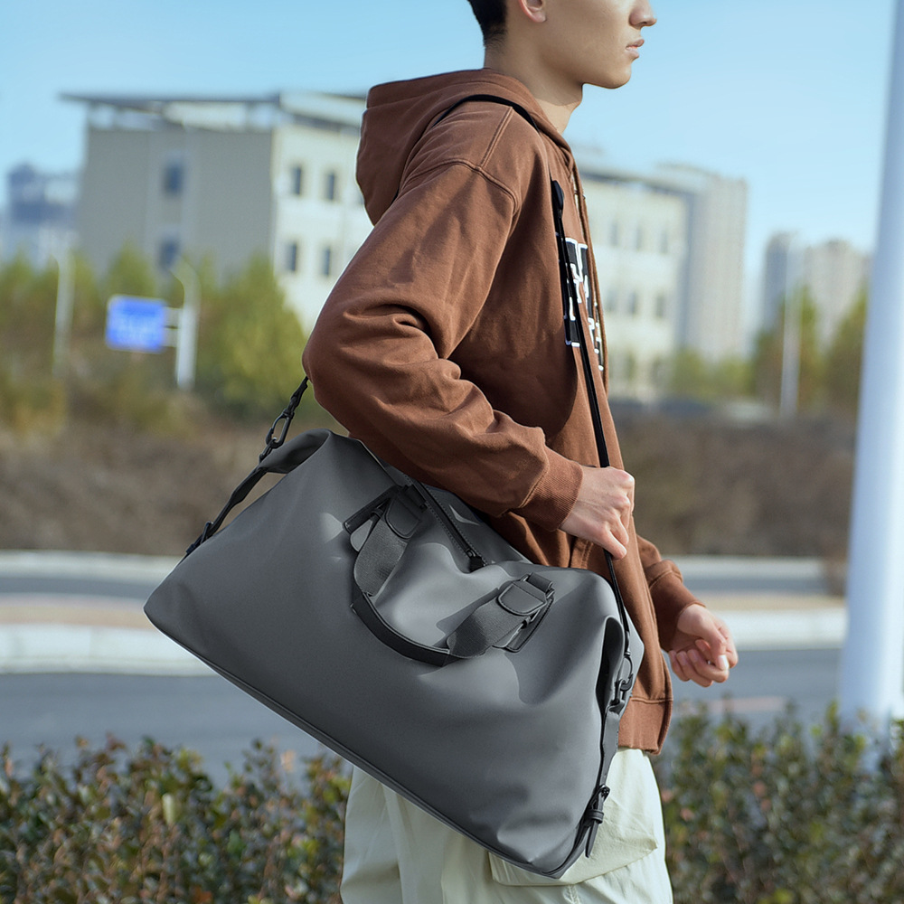 New simple and fashionable travel backpack, men's casual travel bag, single-shoulder crossbody handbag, large-capacity fitness bag full figure
