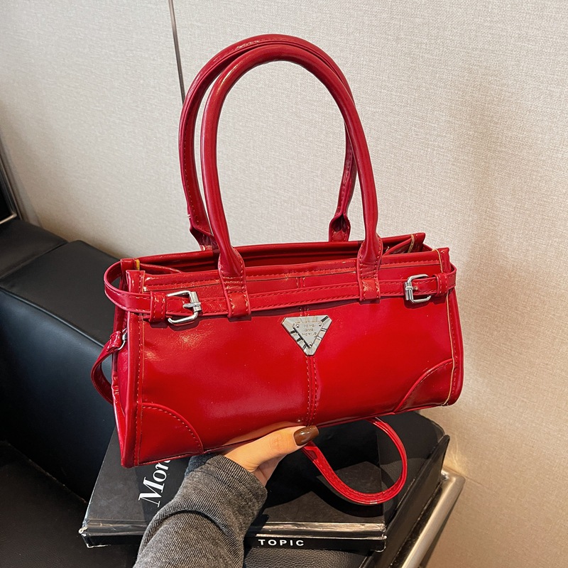The Korean version of a niche handbag, a new trendy and fashionable commuting single-shoulder bag for women in 2025, exudes a sense of high-end single-shoulder crossbody Specification drawing