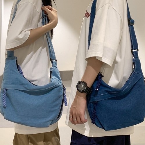 Canvas dumpling crossbody bag for girls, summer 2025 new Korean version, large capacity single-shoulder bag for student commuting full figure