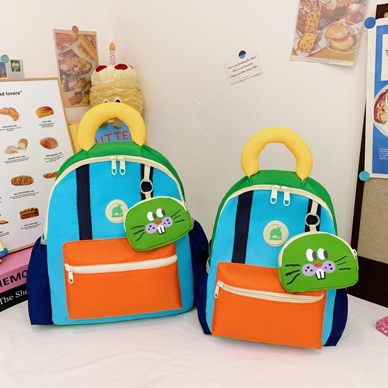 New cartoon kindergarten schoolbag for children, cute and lightweight backpack for primary school students and babies, color-matched backpacks for study Tours full figure