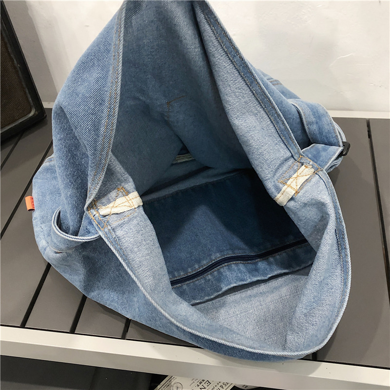 Order denim canvas bags, women's single-shoulder bags, Korean retro school style casual shopping bags, and large-capacity class backpacks Application Scenario