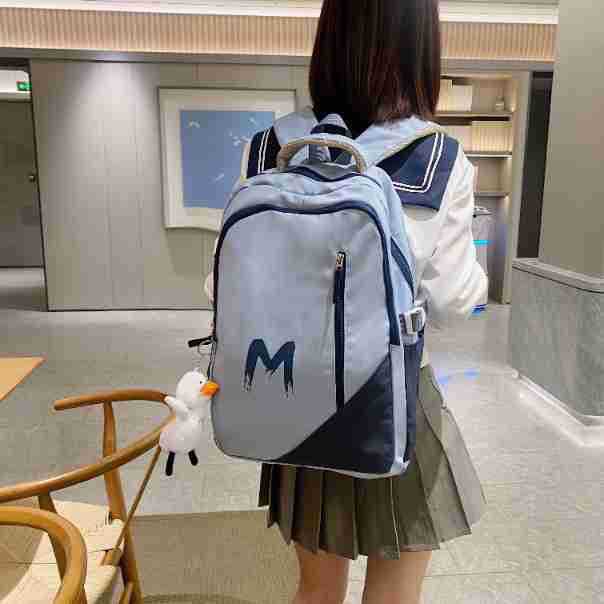 ins style simple and casual large-capacity backpack for high school girls, simple and casual travel backpack for college students full figure