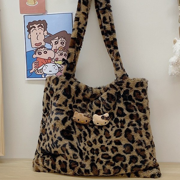 Cute bag for women 2024 autumn/Winter new fashionable leopard print handbag, plush bag, sweet and cool casual single-shoulder armpit bag details Picture