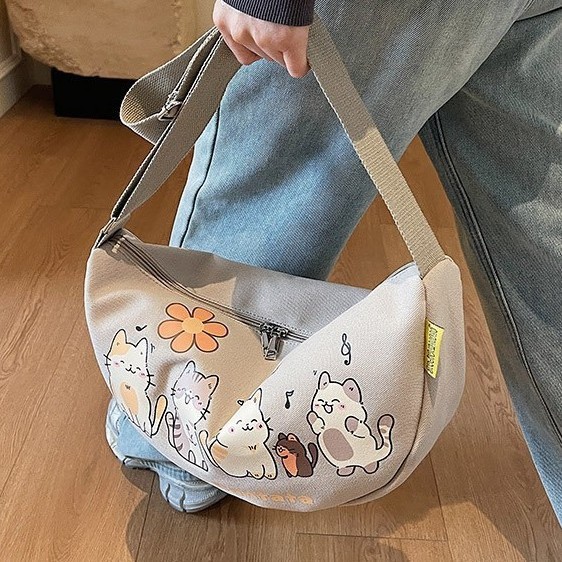 New versatile canvas single-shoulder bag for commuting, student ins Korean style, laid-back style, cartoon and cute underarm bag, crossbody bag Specification drawing