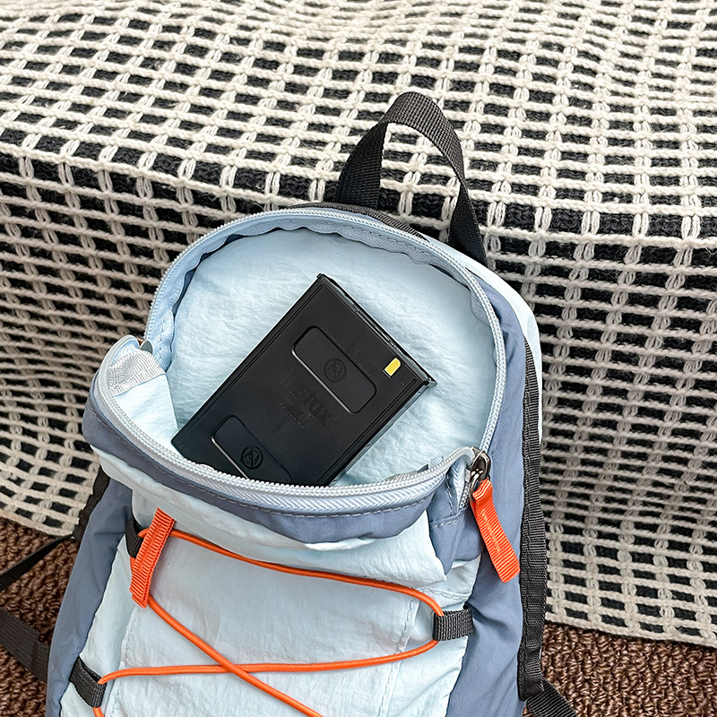 Couple backpacks, various sizes of drawstring outdoor hiking bags, men's and women's lightweight, casual and versatile travel bags Application Scenario