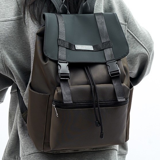 Cross-border Korean version backpacks for men and women, large-capacity computer backpacks, college student schoolbags, casual trendy bags Application Scenario