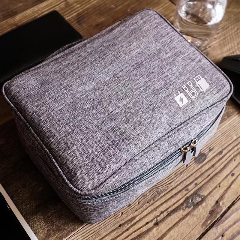 Cationic digital bag, data cable, portable storage bag, multi-functional travel power bank, USB flash drive and earphone storage bag Specification drawing