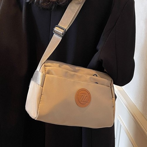 Nylon fabric bag, women's large-capacity multi-functional single-shoulder bag, multi-layer fashionable new, niche casual and fashionable crossbody bag full figure