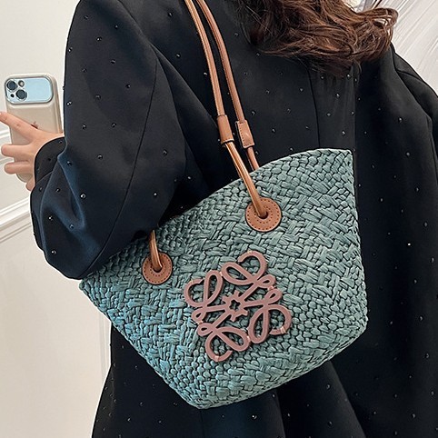 New women's beach vacation woven bag for Spring/Summer 2025: Simple and casual beach bag, high-end and fashionable single-shoulder bag details Picture