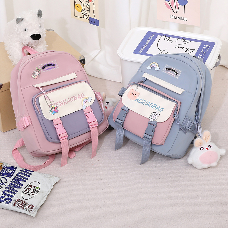 Wholesale of new primary school schoolbags, children's backpacks, campus outdoor and street backpacks. Cute, lightweight and lightweight small bags full figure