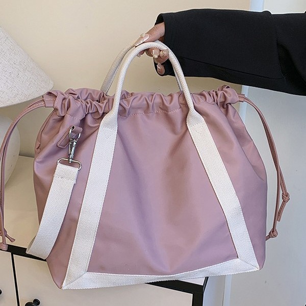 Spring 2025 new style Japanese and Korean color-blocking dual-purpose nylon large-capacity single-shoulder bag, color-blocking commuter tote bag, trendy bag Specification drawing