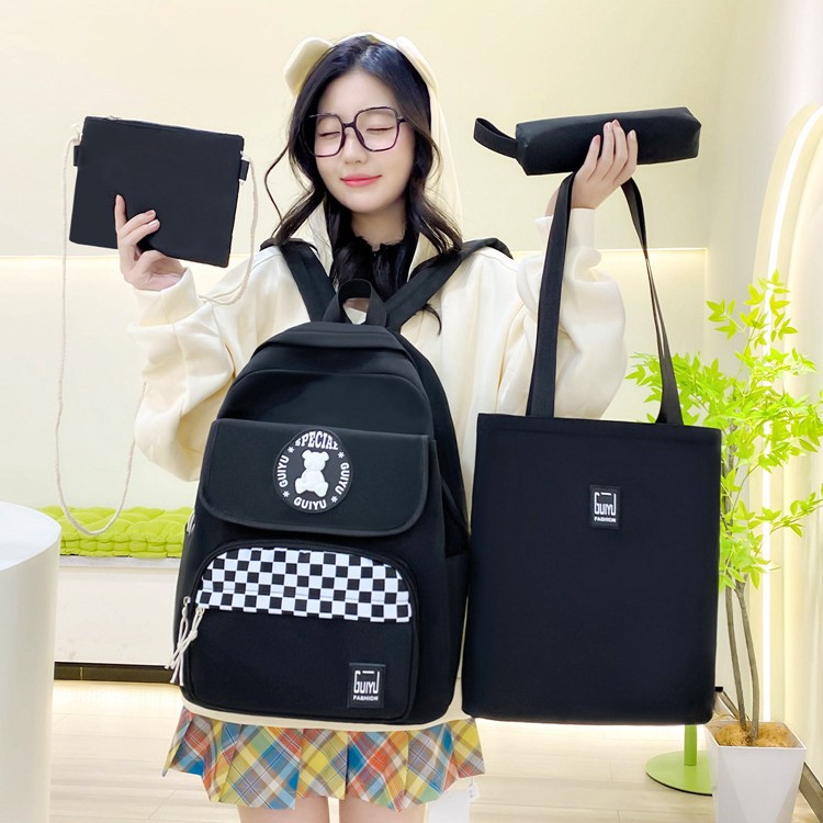 Wholesale of 2025 new style four-piece schoolbags for primary school students, backpacks for junior high school students, and Korean version simple school style backpacks for girls Application Scenario