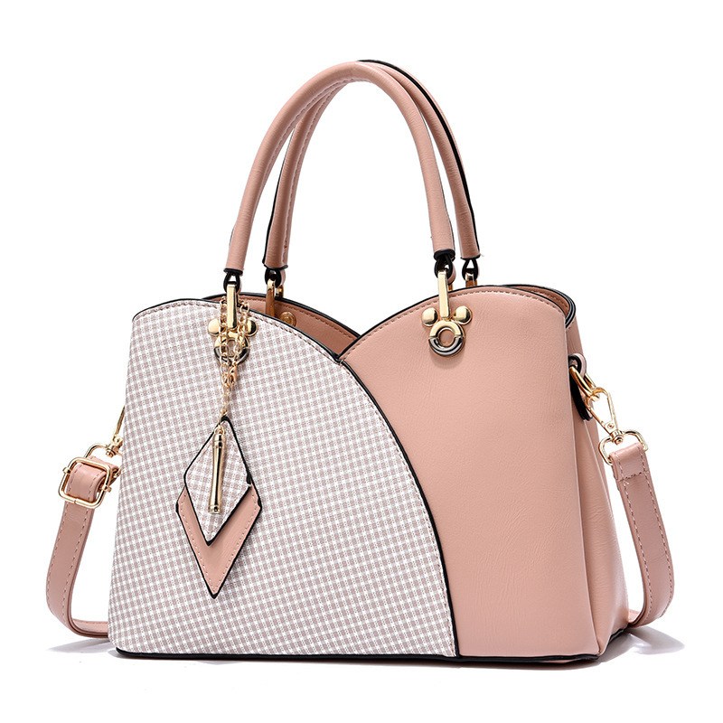 The 2022 new trendy and fashionable handbag, a single-shoulder crossbody bag, is a versatile and elegant commuting lady's bag Item Picture