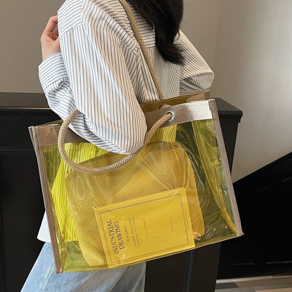 The 2025 new high-quality mother-and-child bag features a stylish and fashionable design. The tote bag is a trendy transparent handbag for women and a simple single-shoulder bag Application Scenario