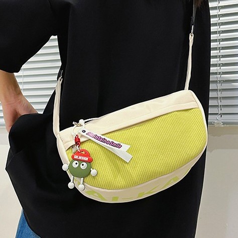 Cross-border crossbody bag, letter light luxury sports single-shoulder bag, casual and dazzling, versatile and laid-back style dumpling bag, perfect for women's outings Specification drawing
