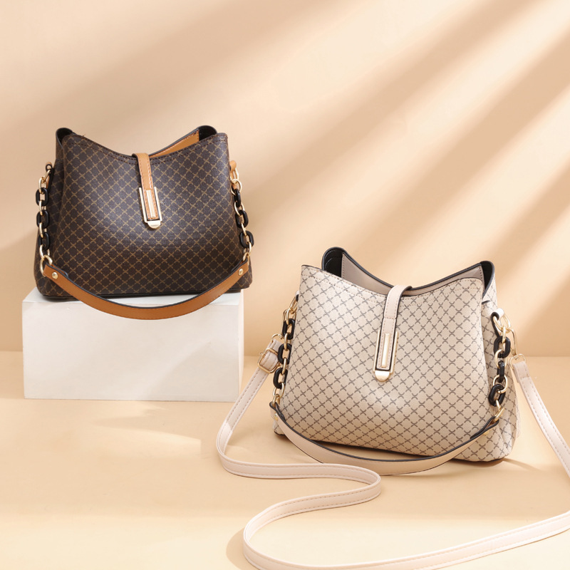 Printed bucket bag for women, 2022 new style, fashionable large-capacity crossbody bag, soft leather, stylish single-shoulder bag, one-piece consignment full figure