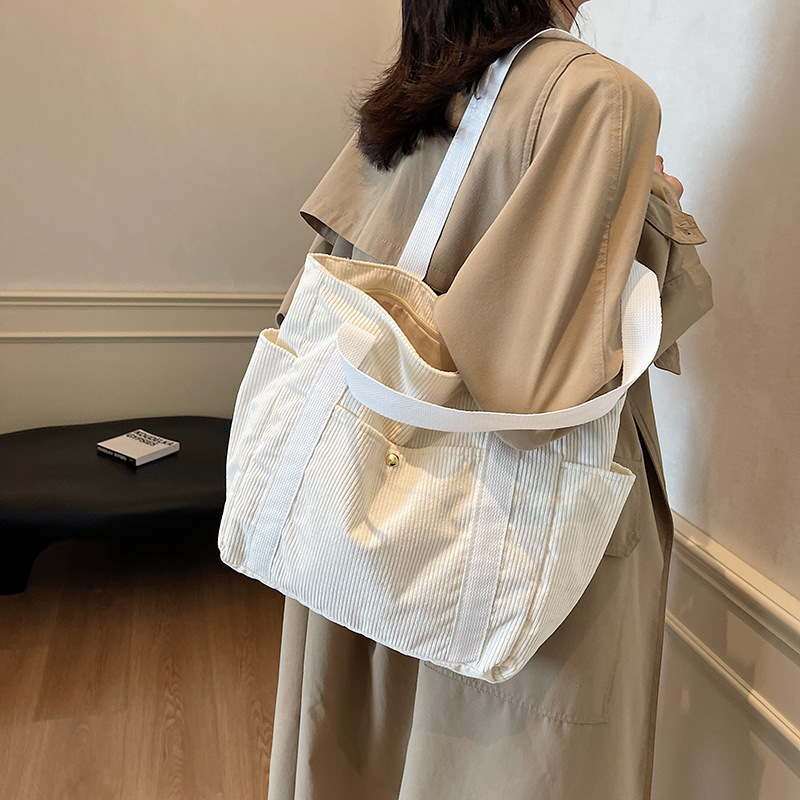 Casual corduroy large-capacity tote bag for women 2024 new autumn and winter, trendy and fashionable single-shoulder underarm handbag details Picture