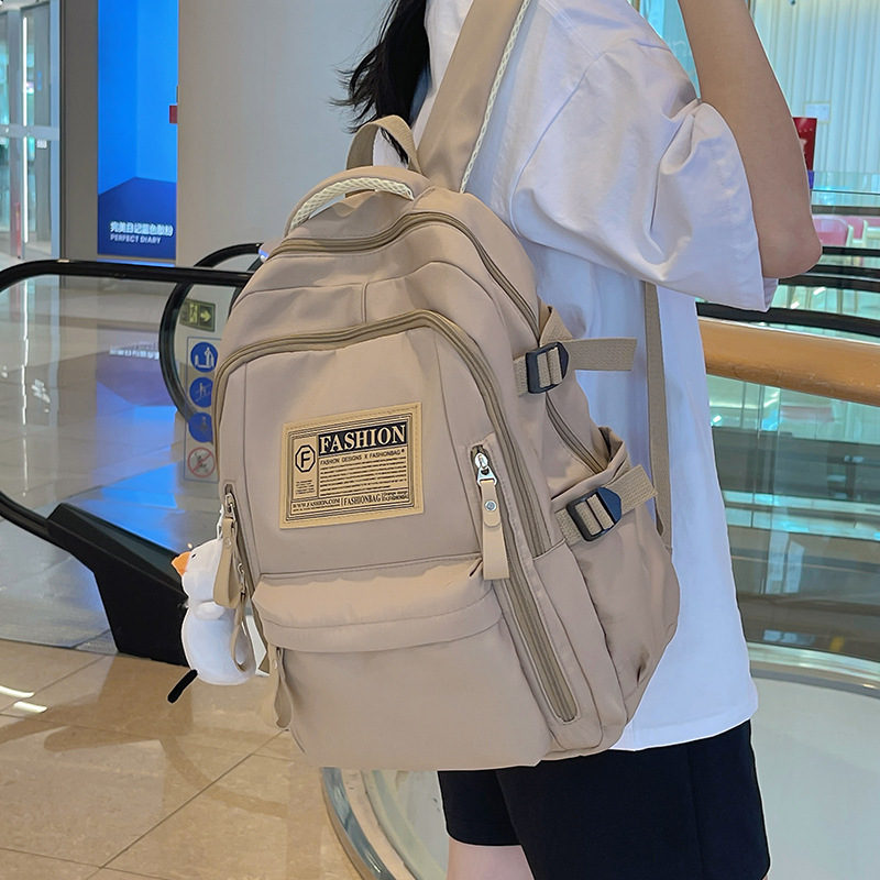New Korean version 2025 schoolbag for junior high school students, simple and fashionable, large-capacity female backpack for college students Specification drawing
