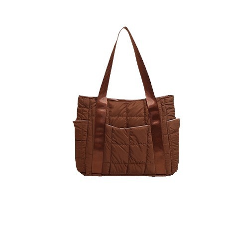 A new Korean-style trendy cotton-padded jacket bag for women's autumn and winter, a large-capacity single-shoulder bag for commuting, and a niche yet simple handbag Item Picture