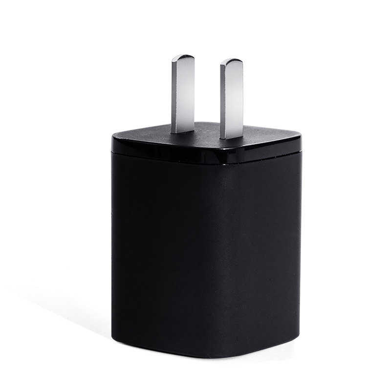 The 30w PD fast charging smart digital display charging head is suitable for Apple 15 and iPhone chargers and is compatible with Android devices Application Scenario