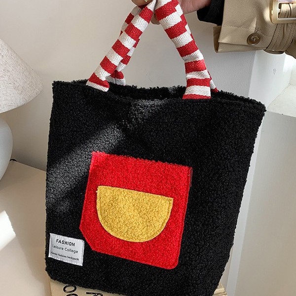 Fashionable new autumn and winter patchwork bags, cute student bags, single-shoulder bags, color-blocking plush bags, large-capacity bags Application Scenario