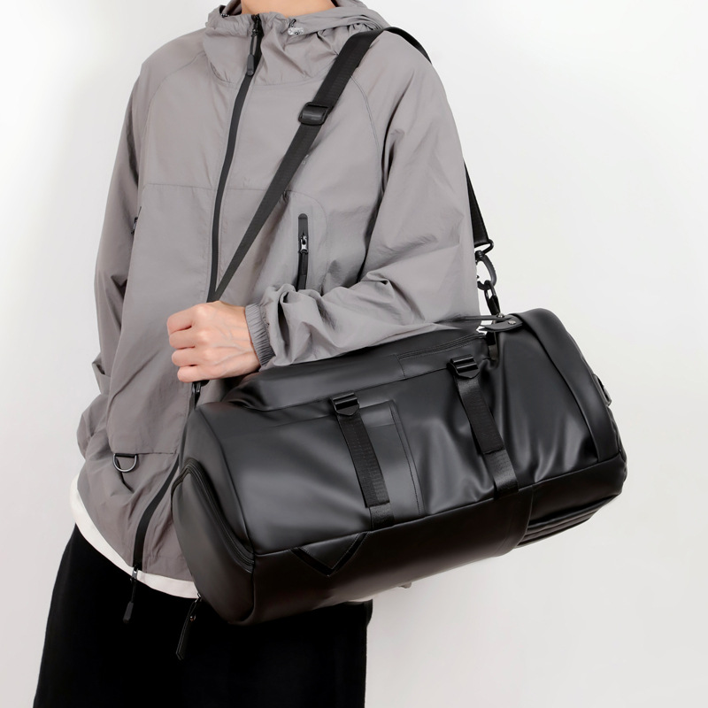 Multi-functional three-purpose travel bag, trendy and casual dry-wet separated fitness bag, Korean-style fashionable short-distance hand-held backpack Specification drawing