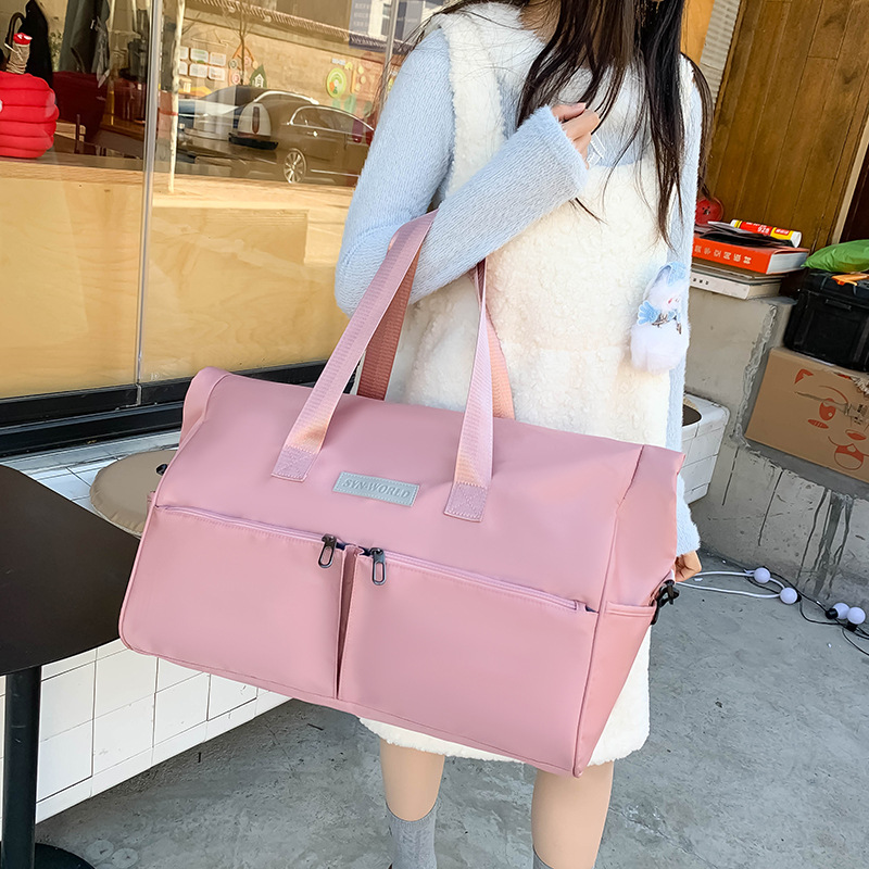 Travel bags for both men and women, hand-held sports and fitness bags, dry and wet separation luggage bags for short business trips, and bags for pregnant women waiting to give birth Application Scenario