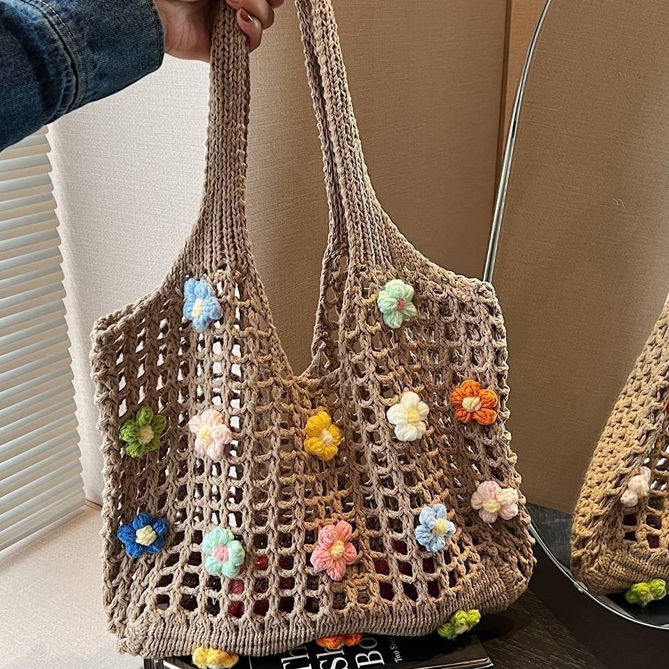 Woven bag for women, large capacity, 2024 new style, niche design, summer hollowed-out single-shoulder bag, texture, trendy bucket bag details Picture