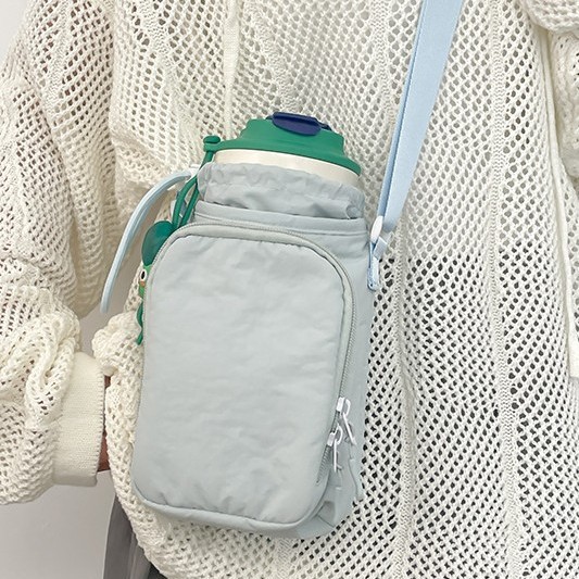 New solid-color sports water bottle crossbody bag, student cycling bag for women, casual and lightweight outdoor bag, mobile phone bag, umbrella bag details Picture