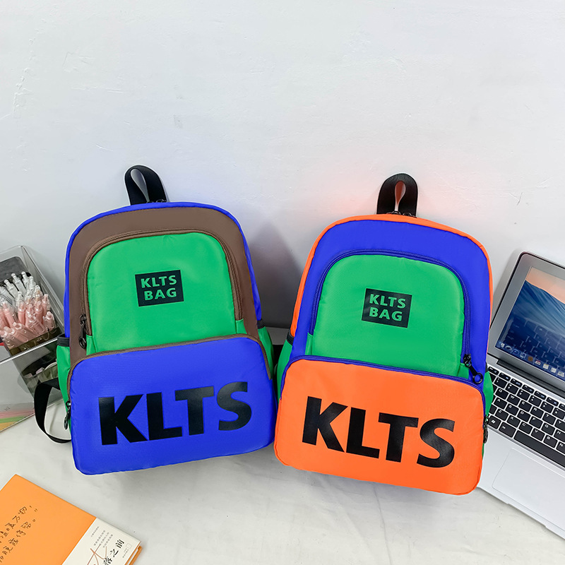 New children's schoolbags for boys and girls, kindergarten backpacks, ultra-light waterproof backpacks for primary school students, and portable study bags full figure
