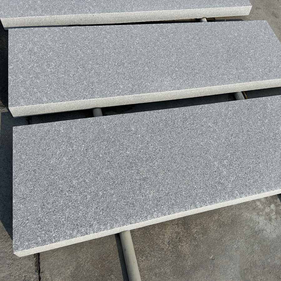The municipal square is made of sesame grey granite stone, and the garden is grey with a lychee surface. The floor is paved with stone and the exterior walls are dry-hung Specification drawing