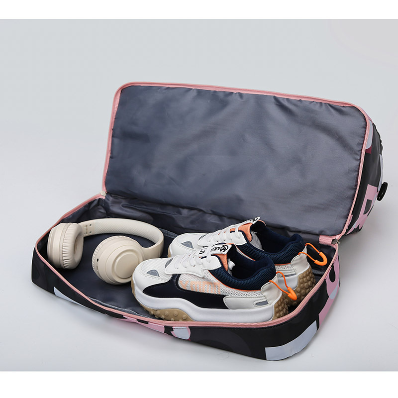 Simple graffiti letter travel bag, carry-on luggage bag, independent shoe compartment, sports and fitness bag, dry and wet separation yoga bag Specification drawing