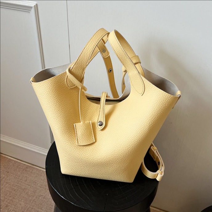 2025 New style lychee-patterned vegetable basket large-capacity bucket bag for women, fashionable, trendy, casual and versatile single-shoulder crossbody bag full figure