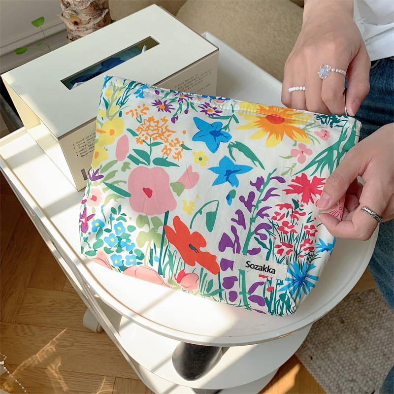 3432 Retro Fashion Flower Makeup Bag for women, large-capacity zipper storage and organization bag, clutch Specification drawing