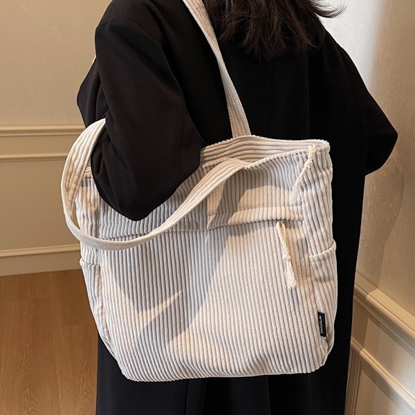 Retro Korean-style commuter bag for women, 2024 autumn/winter collection, corduroy tote bag, simple and versatile, high appearance level, single-shoulder bag full figure