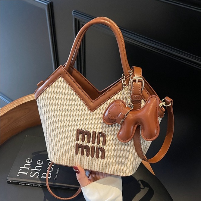 High-end and stylish, large-capacity tote bag 2025 new style, versatile and casual, single-shoulder crossbody bag for commuting to school full figure