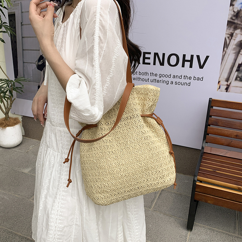 Trendy casual large-capacity straw woven bucket bag for women 2025 new style drawstring woven seaside vacation beach single-shoulder bag Specification drawing