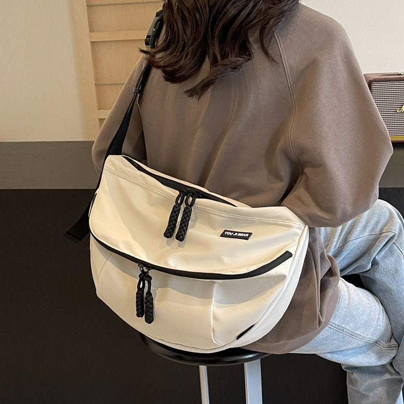 Korean style Instagram trendy casual dumpling bag crossbody bag 2024 New fashionable large-capacity single-shoulder bag Versatile women's bag details Picture