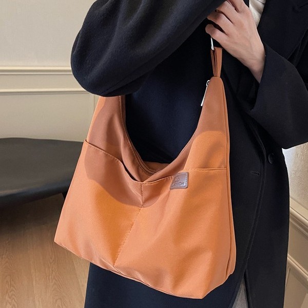 Lightweight fabric bag, large-capacity single-shoulder crossbody bag, student class bag, high-end quality bag for autumn and winter details Picture