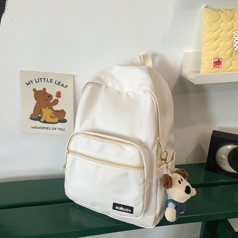 The new Korean-style casual backpack is a fresh and sweet schoolbag for high school students' classes and a fashionable solid-color travel backpack for girls Application Scenario