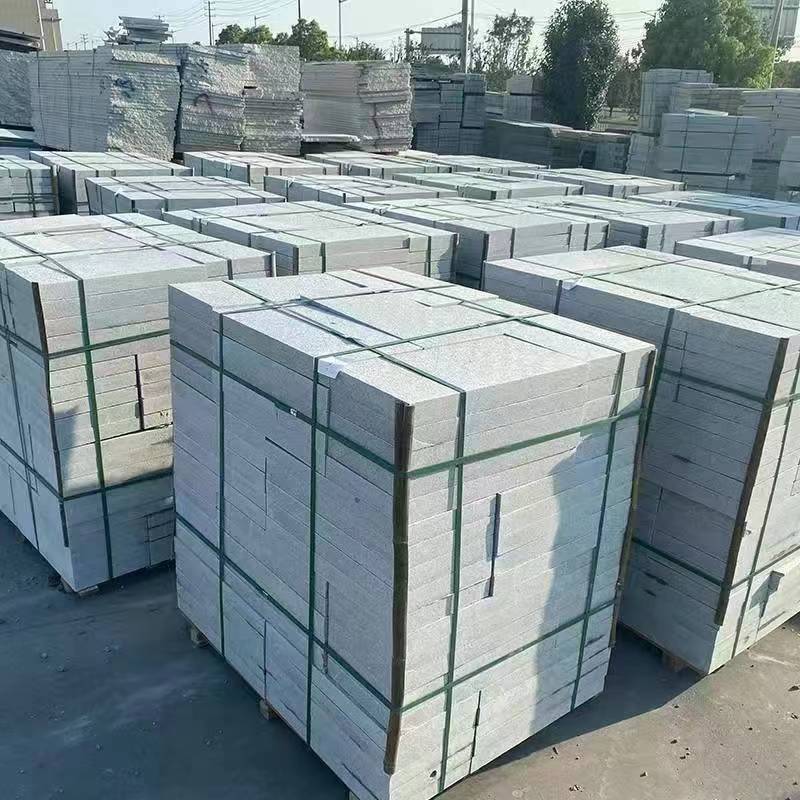 Granite, white sesame, yellow rust stone, golden sesame flamed plate, sesame gray, sesame black, marble curbstone and curb stone full figure