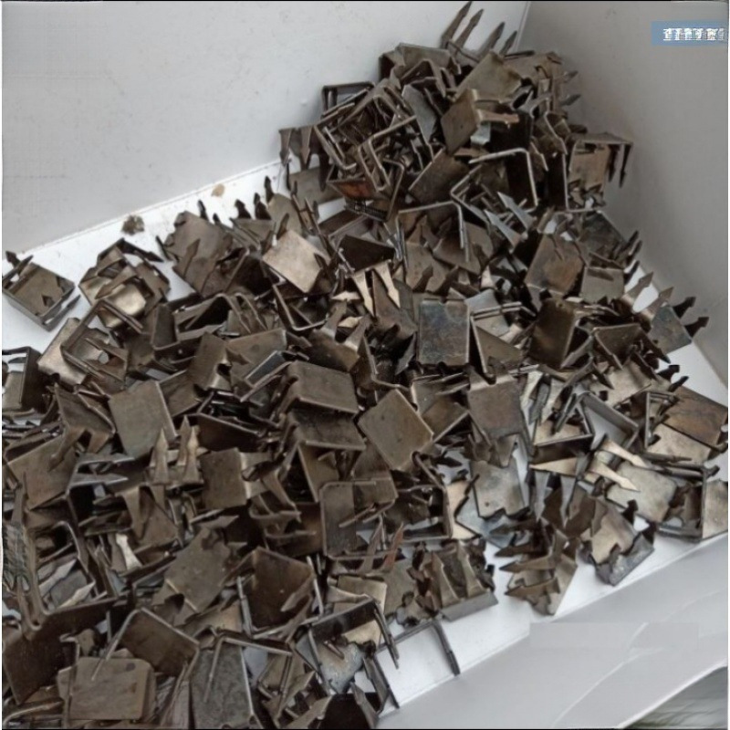 Within 24 hours, we will confidentially ship the iron tribulus four-cornered nails, large-headed round nails, triangular thorn nails, and three-clawed shoe repair nails Application Scenario