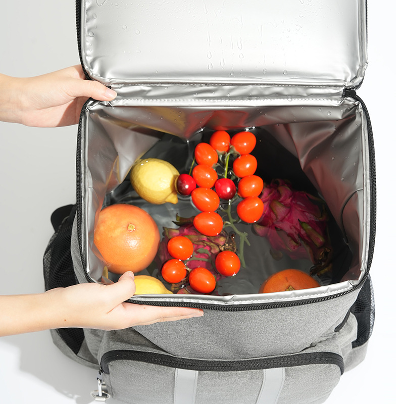 Runhui Cross-border best-selling large-capacity refrigerated backpack, outdoor picnic bag, large-capacity simple color-blocked insulated bag Application Scenario