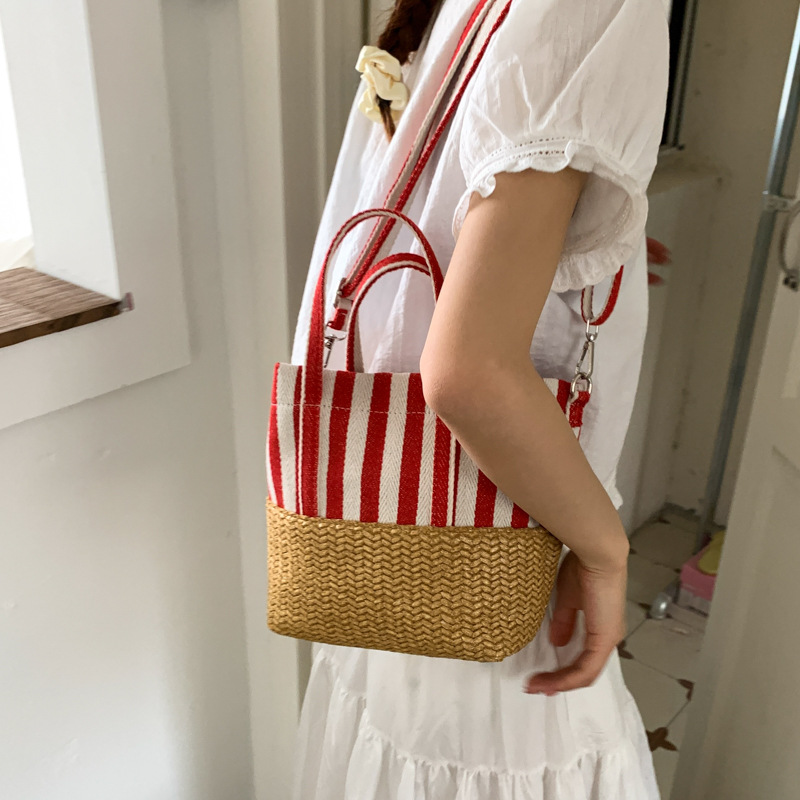 Korean-style casual and artistic large-capacity hand-held tote bag for women, fashionable striped canvas color-blocking versatile single-shoulder crossbody bag details Picture