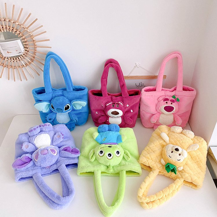 2023 Winter New large-capacity cute Pineapple Winnie Sweet girl single-shoulder bag, street versatile plush girls' bag full figure
