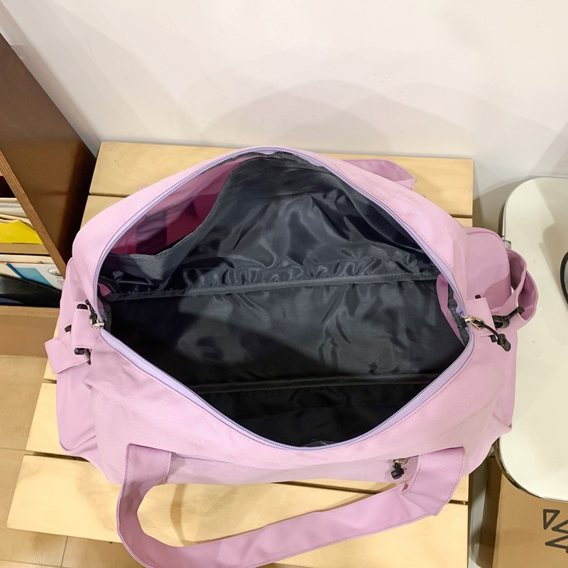 Sports yoga fitness bag, swimming bag for women, large-capacity lightweight luggage storage bag, travel crossbody backpack for men Application Scenario